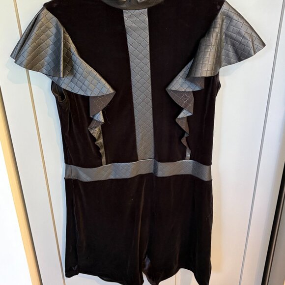 XXLA Black Dance Costume - Picture 3 of 4